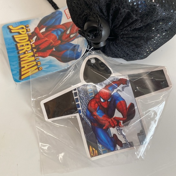 Disney Marvel Spider-Man Boys Youth M/L PVC Raincoat | Marvel Hooded Jacket - Picture 2 of 5